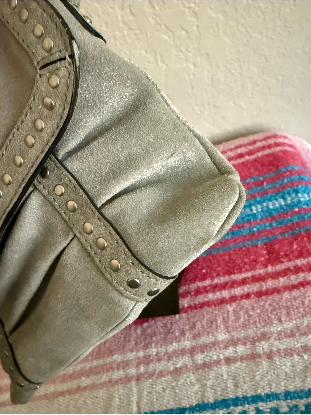Fossil Metallic Silver Genuine Leather Studded Shoulder Bag Early 2010s - Picture 10 of 17